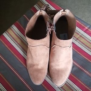 Ladies heeled ankle boots